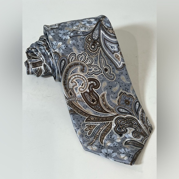 Robert Talbott Made in USA 100% Finest Silk Elegant Paisley Tie - Picture 1 of 10